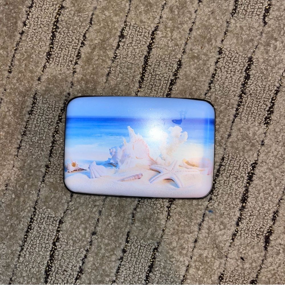 Vintage Blue and White Seashell Key & Card Holder NWOT